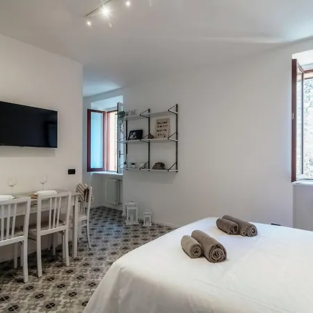 Vakantiehuis Cesare 22 - The House Of Travelers Como
